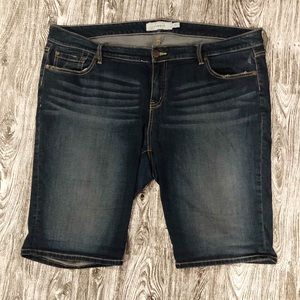 Torrid Dark Wash Bermuda Denim Shorts Size 20